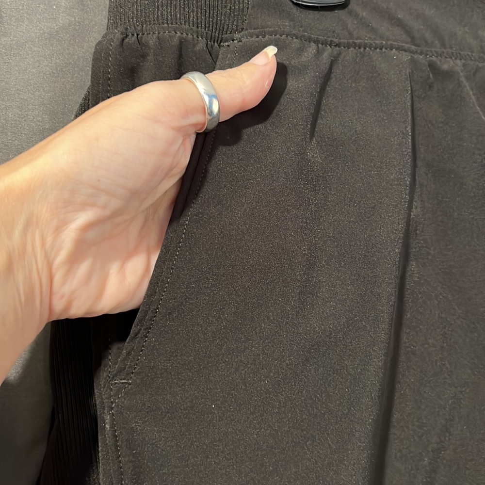 Black Active Shorts with Pockets Size XL - Picture 2 of 5